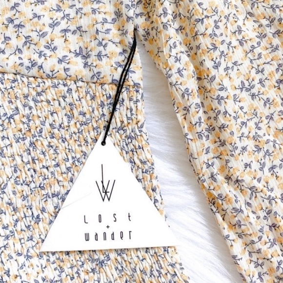 LOST + WANDER Sweet Floral Print Top YELLOW SMALL - Picture 2 of 5